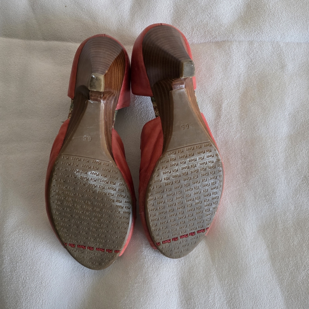 Miz Mooz Walker Red Leather Open Toe Slip-on Shoessize 6.5 - Picture 8 of 12